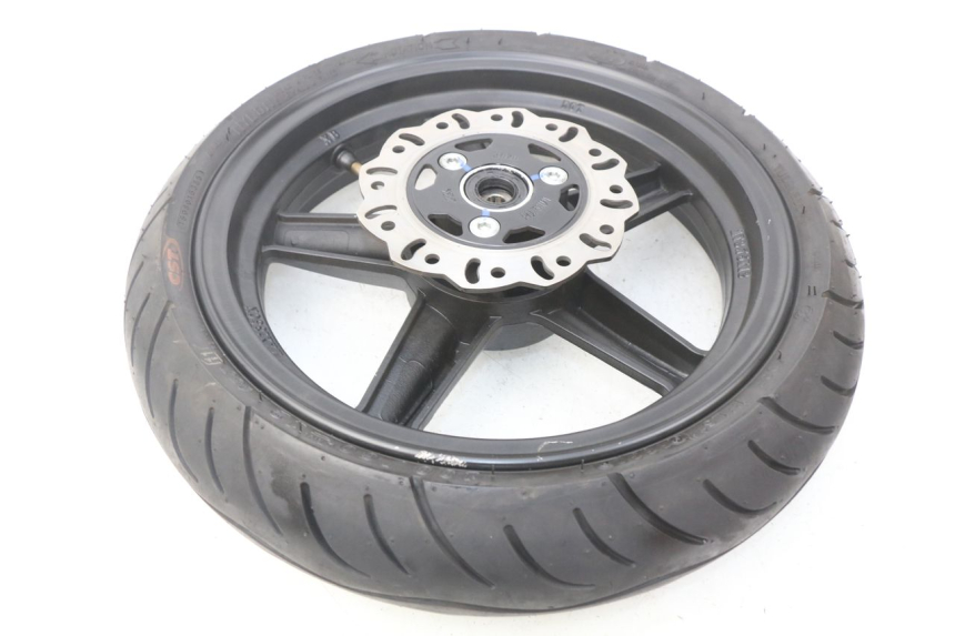 photo de CERCHIO ANTERIORE JM MOTORS EVOLIS 4T 50 (2018 - 2022) - Primo piano tecnico