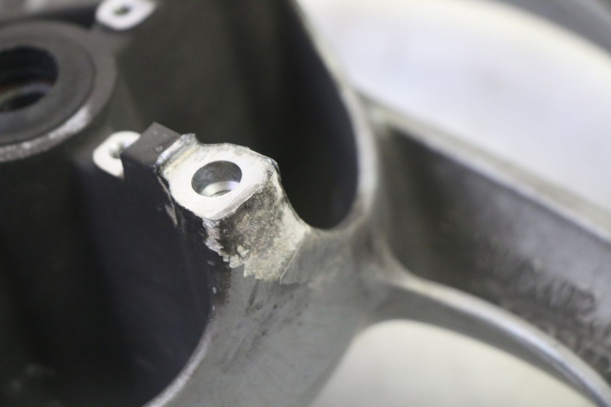 photo de CERCHIO ANTERIORE HONDA FES S-WING SWING ABS 125 (2007 - 2015)