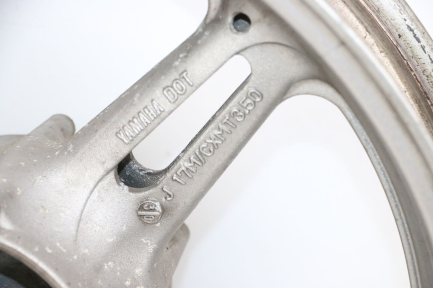 photo de CERCHIO ANTERIORE YAMAHA FJR ABS 1300 (2006 - 2012) - Stato della superficie e materiale