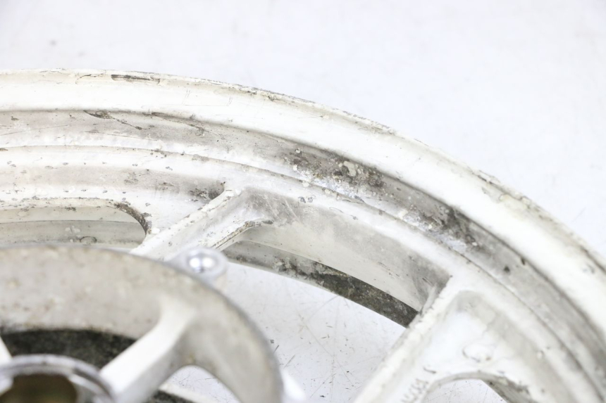 photo de CERCHIO ANTERIORE KAWASAKI GPX R WARBIRD 600 (1988 - 1993) - Caratteristiche distintive