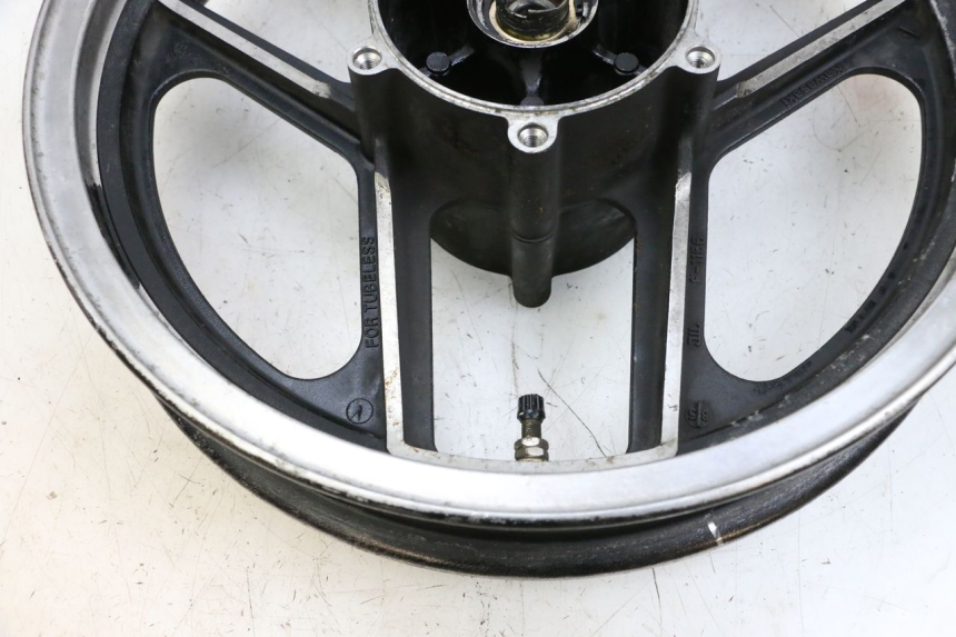 photo de CERCHIO ANTERIORE KAWASAKI GPZ RX 1000 (1986 - 1988) - Marcature e riferimenti originali