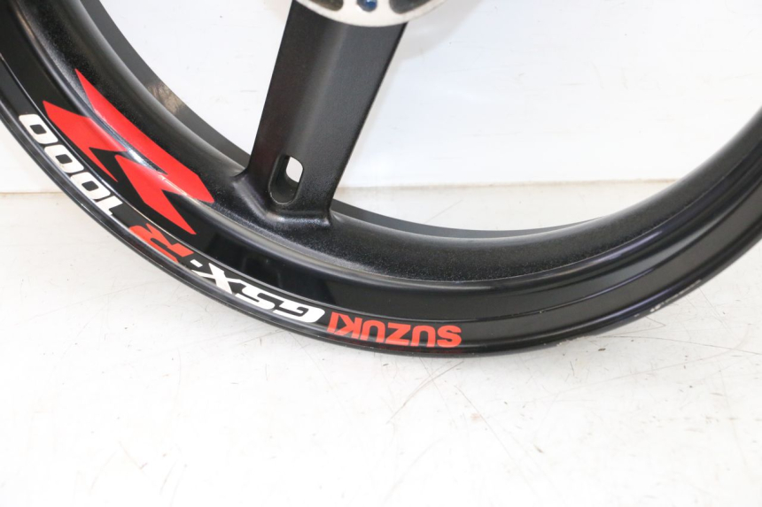 photo de CERCHIO ANTERIORE SUZUKI GSXR GSX-R 1000 (2003 - 2004) - Primo piano ad alta risoluzione