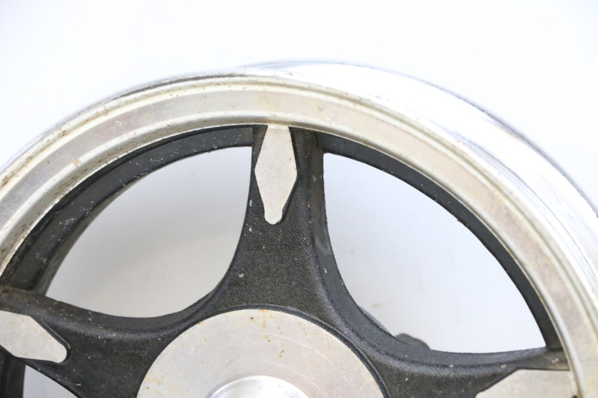 photo de CERCHIO ANTERIORE EUROCKA GTR 50 (2018 - 2021) - Stato della superficie e materiale