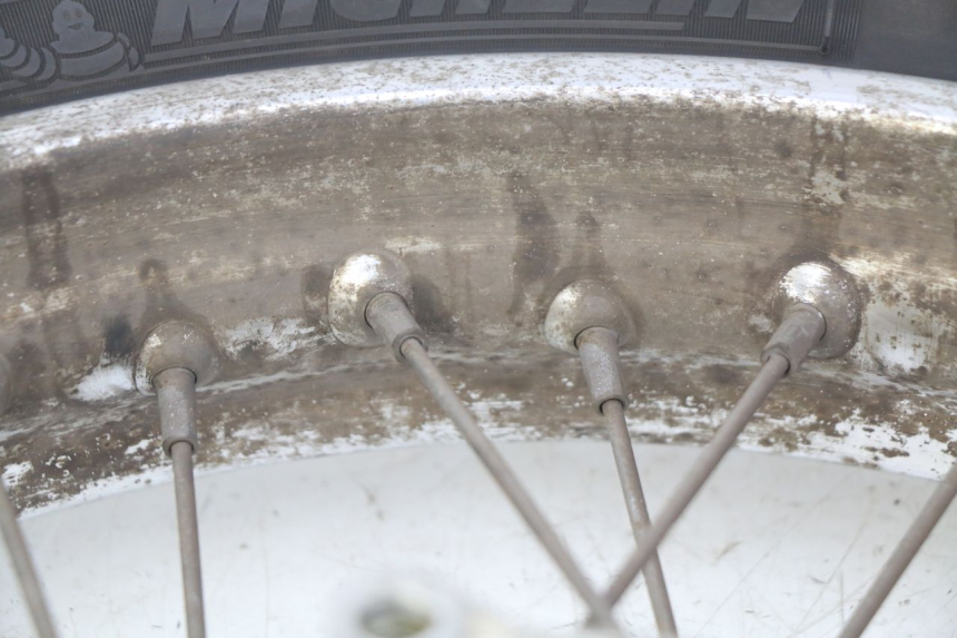 photo de CERCHIO ANTERIORE HONDA VT C SHADOW 125 (1999 - 2007)