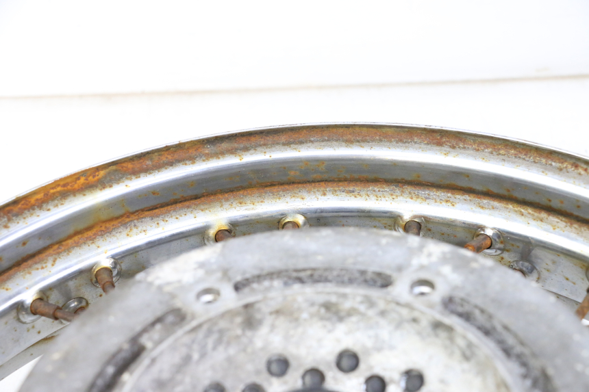 photo de CERCHIO ANTERIORE HONDA VT C2 SHADOW 750 (1997 - 2001)