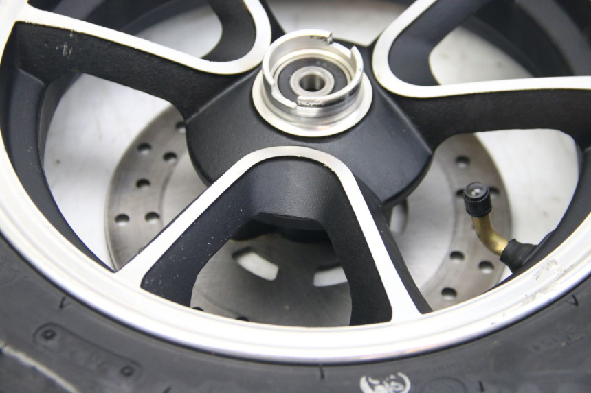 photo de CERCHIO ANTERIORE JM MOTORS GT LINE 4T 50 (2021 - 2023)