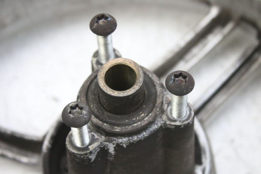 photo de CERCHIO ANTERIORE PEUGEOT LUDIX 50 (2008 - 2017)