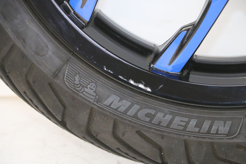 photo de CERCHIO ANTERIORE PIAGGIO MP3 HPE 310 (2024 - 2025)