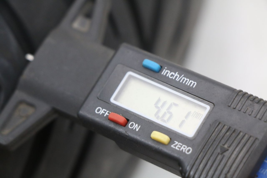 photo de CERCHIO ANTERIORE PIAGGIO MP3 LT 400 (2007 - 2012)