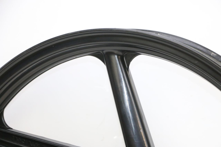 photo de CERCHIO ANTERIORE HONDA NSR R 125 (1994 - 2003) - Focus sulla struttura