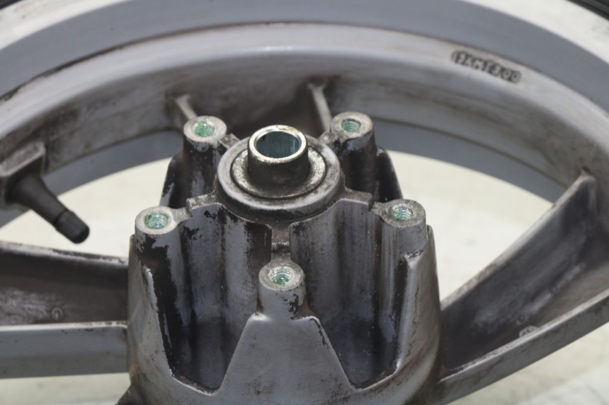 photo de CERCHIO ANTERIORE PEUGEOT CITYSTAR 50 (2013 - 2017)