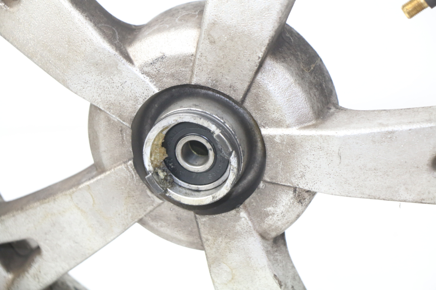 photo de CERCHIO ANTERIORE PEUGEOT KISBEE 2T 50 (2018 - 2022)