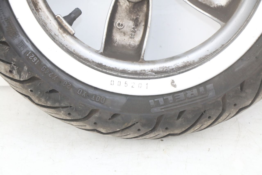 photo de CERCHIO ANTERIORE PIAGGIO VESPA PRIMAVERA 2T 50 (2013 - 2018)