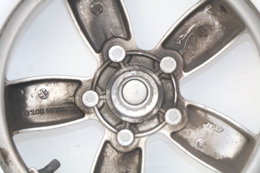 photo de CERCHIO ANTERIORE PIAGGIO VESPA PRIMAVERA 2T 50 (2013 - 2018)