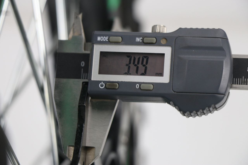 photo de CERCHIO ANTERIORE GUNSHOT PIT BIKE FX 125 (2014 - 2021) - Primo piano tecnico