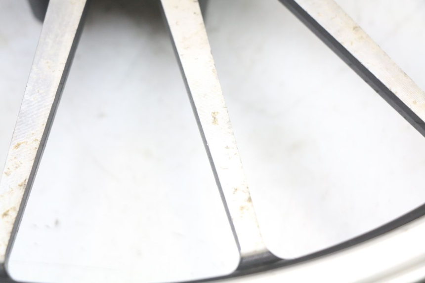 photo de CERCHIO ANTERIORE REGAL RAPTOR RAXTER 2 125 (2007 - 2015) - Caratteristiche distintive