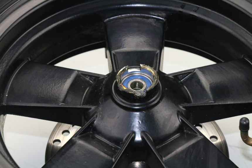 photo de CERCHIO ANTERIORE S-RIDER CAPRI 2T 50 (2010 - 2017)