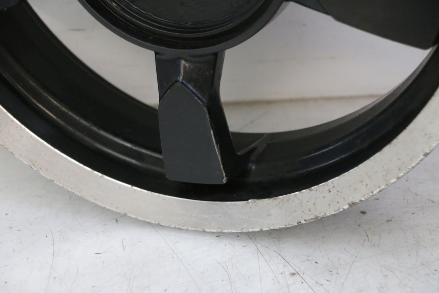 photo de CERCHIO ANTERIORE PEUGEOT SATELIS 125 (2006 - 2009)