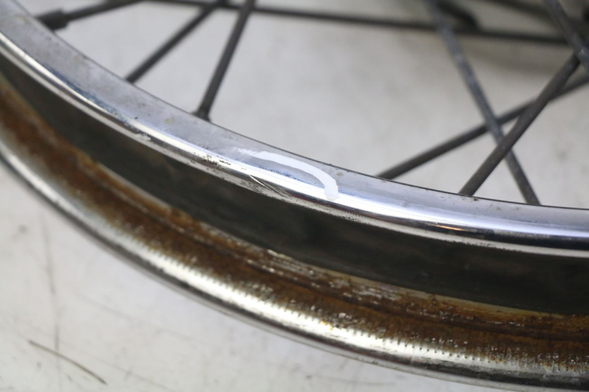 photo de CERCHIO ANTERIORE YAMAHA SR 125 (1982 - 2003)