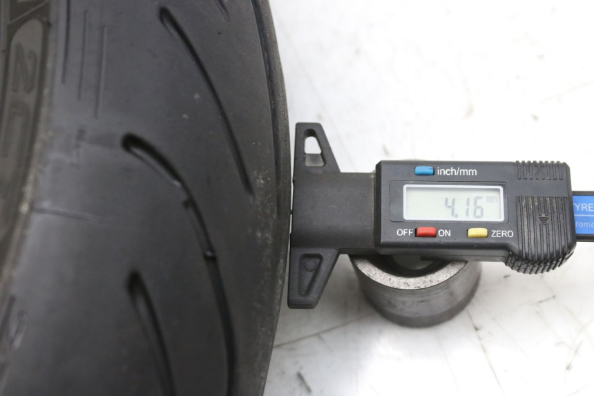 photo de CERCHIO ANTERIORE YAMAHA YZF R1 1000 (2007 - 2008)