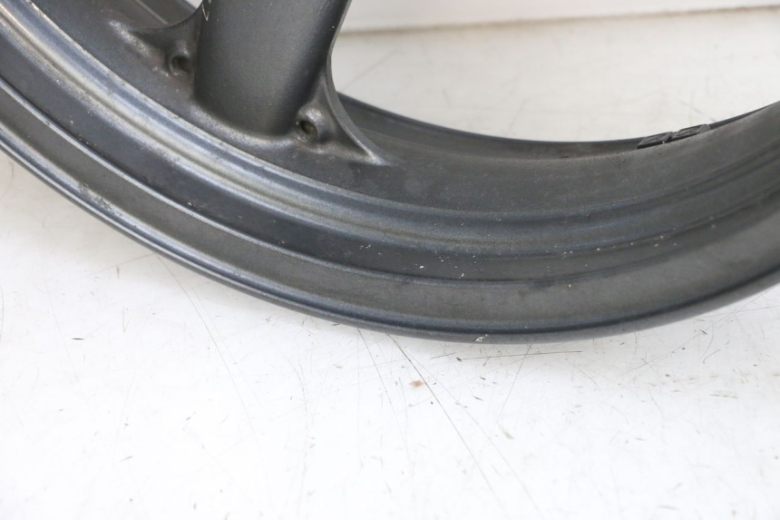 photo de CERCHIO ANTERIORE KAWASAKI ZR 7 750 (1999 - 2001) - Focus sulla struttura