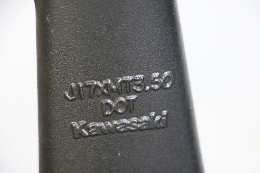 photo de CERCHIO ANTERIORE KAWASAKI ZR 7 750 (1999 - 2001) - Zoom sullo stato d'uso