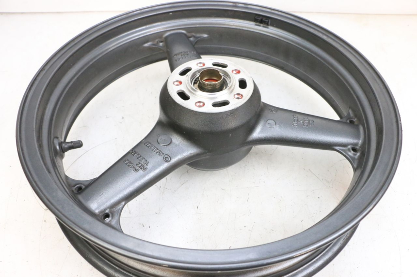 photo de CERCHIO ANTERIORE KAWASAKI ZR 7 750 (1999 - 2001) - Primo piano tecnico