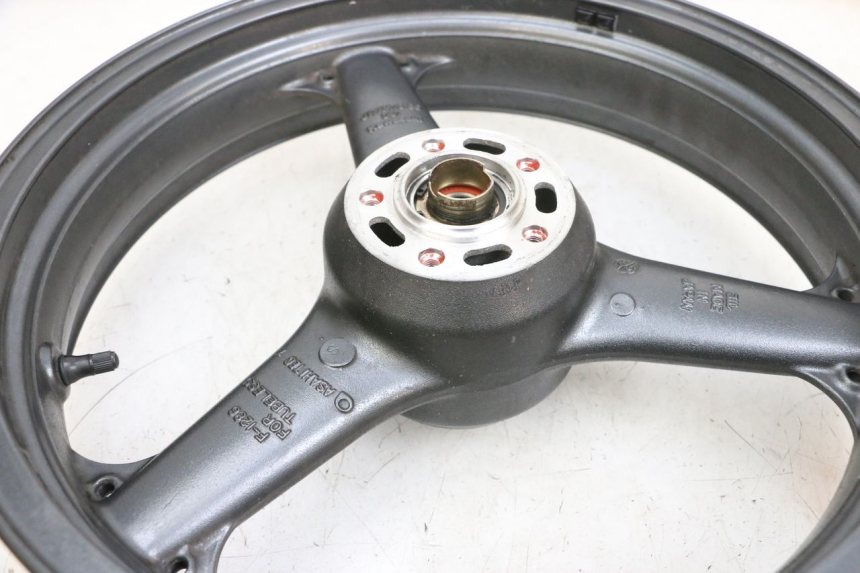 photo de CERCHIO ANTERIORE KAWASAKI ZR 7 750 (1999 - 2001) - Vista d'insieme del prodotto