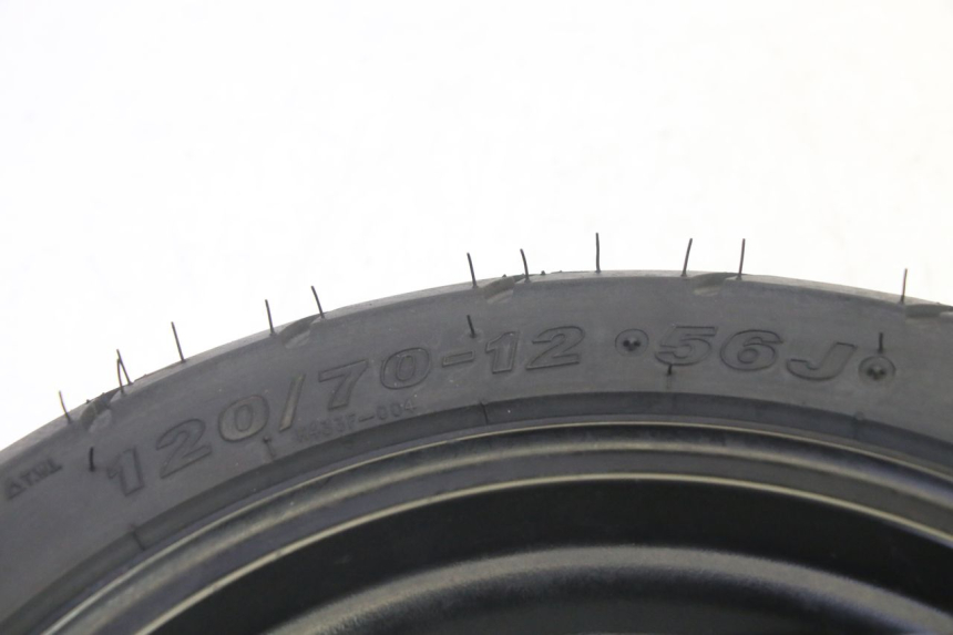 photo de CERCHIO ANTERIORE E PNEUMATICO KYMCO AGILITY 4T 50 (2018 - 2022) - Caratteristiche distintive