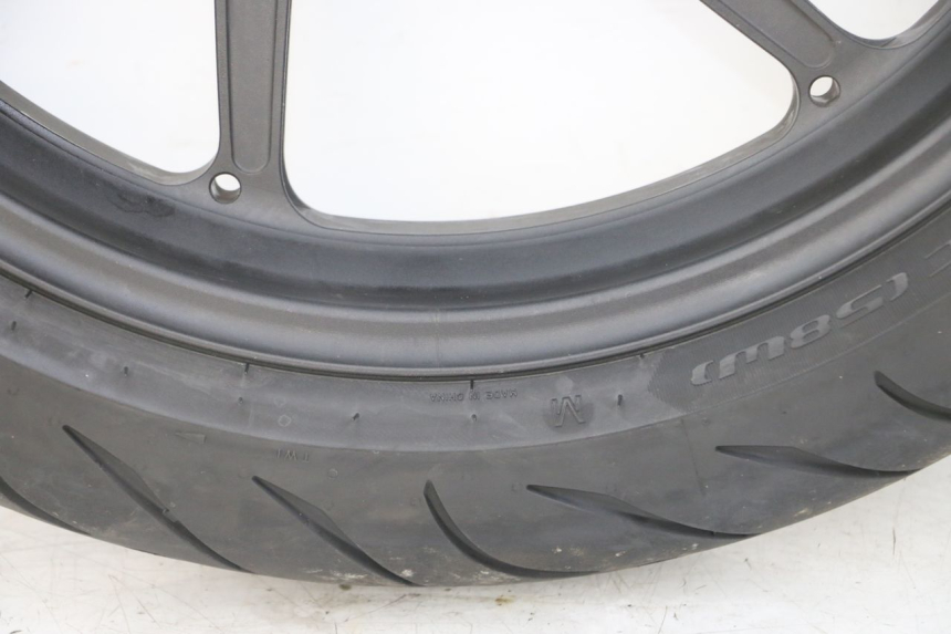 photo de CERCHIO ANTERIORE E PNEUMATICO BMW S RR ABS S1000RR 1000 (2015 - 2018)