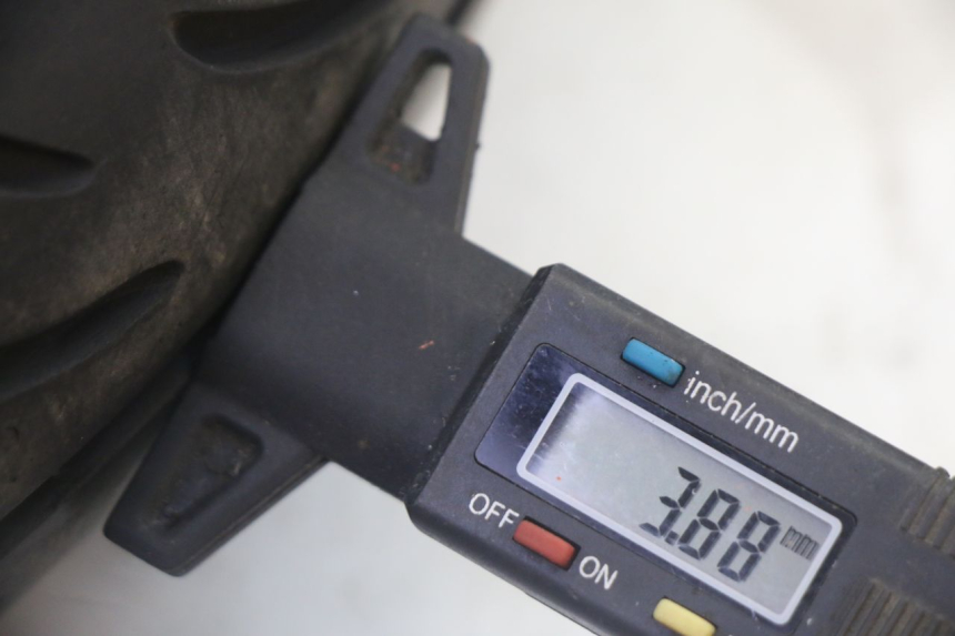 photo de CERCHIO ANTERIORE E PNEUMATICO SUZUKI BURGMAN 125 (2007 - 2014)