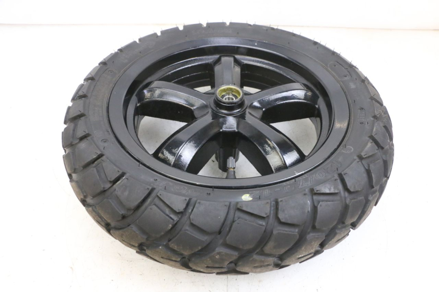 photo de CERCHIO ANTERIORE E PNEUMATICO SYM CROX 4T 50 (2016 - 2023) - Primo piano tecnico