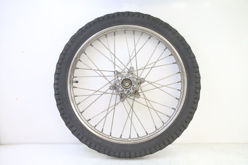 photo de CERCHIO ANTERIORE E PNEUMATICO APRILIA ETX 125 (1998 - 2002)