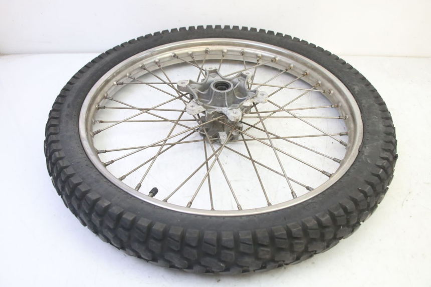 photo de CERCHIO ANTERIORE E PNEUMATICO APRILIA ETX 125 (1998 - 2002)
