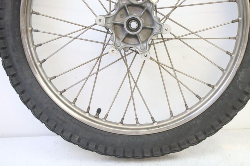 photo de CERCHIO ANTERIORE E PNEUMATICO APRILIA ETX 125 (1998 - 2002)