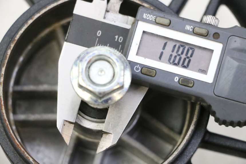 photo de CERCHIO ANTERIORE E PNEUMATICO SEGWAY NINEBOT F65I 1