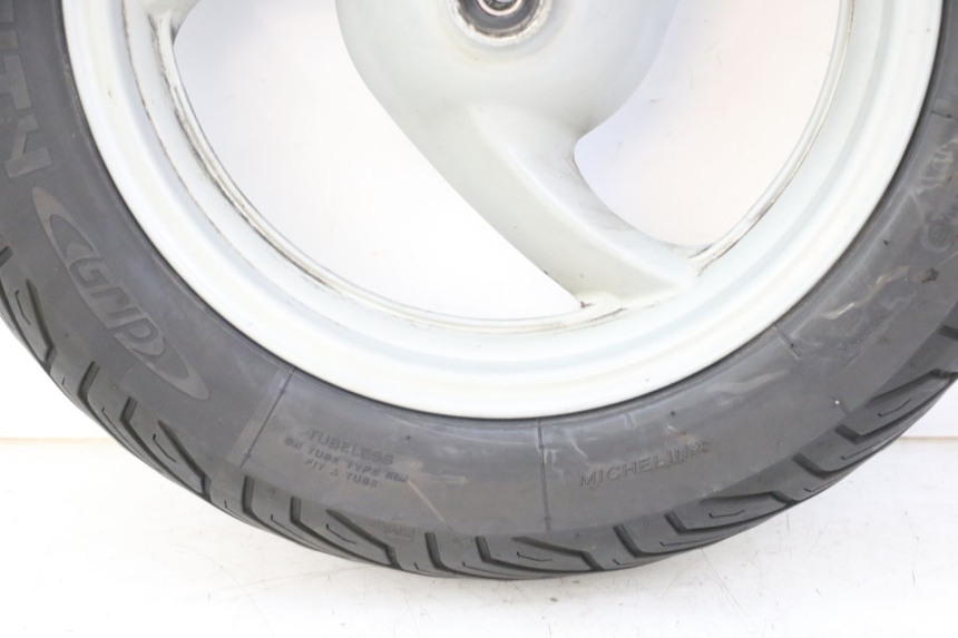 photo de CERCHIO ANTERIORE E PNEUMATICO HONDA FES S-WING SWING ABS 125 (2007 - 2015)