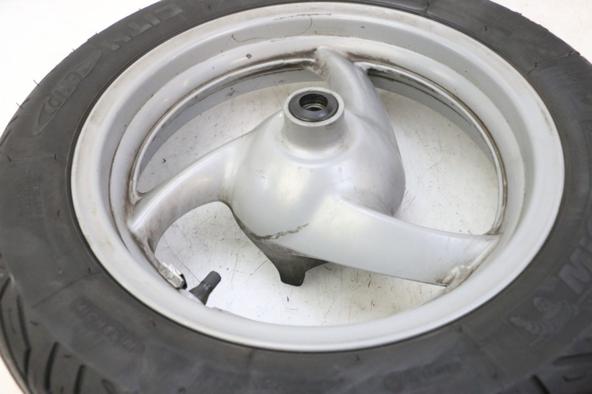 photo de CERCHIO ANTERIORE E PNEUMATICO HONDA FES S-WING SWING ABS 125 (2007 - 2015)