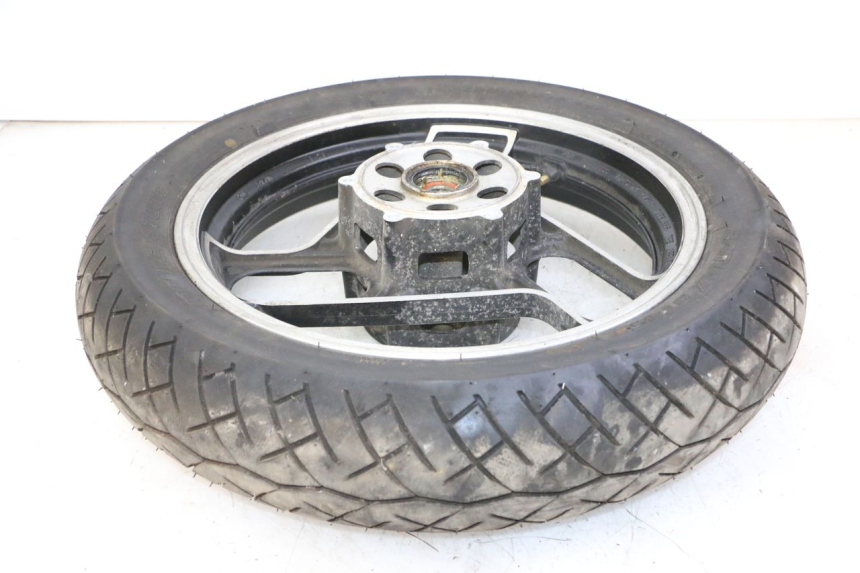 photo de CERCHIO ANTERIORE E PNEUMATICO YAMAHA FJ 36Y 1100 (1984 - 1985)