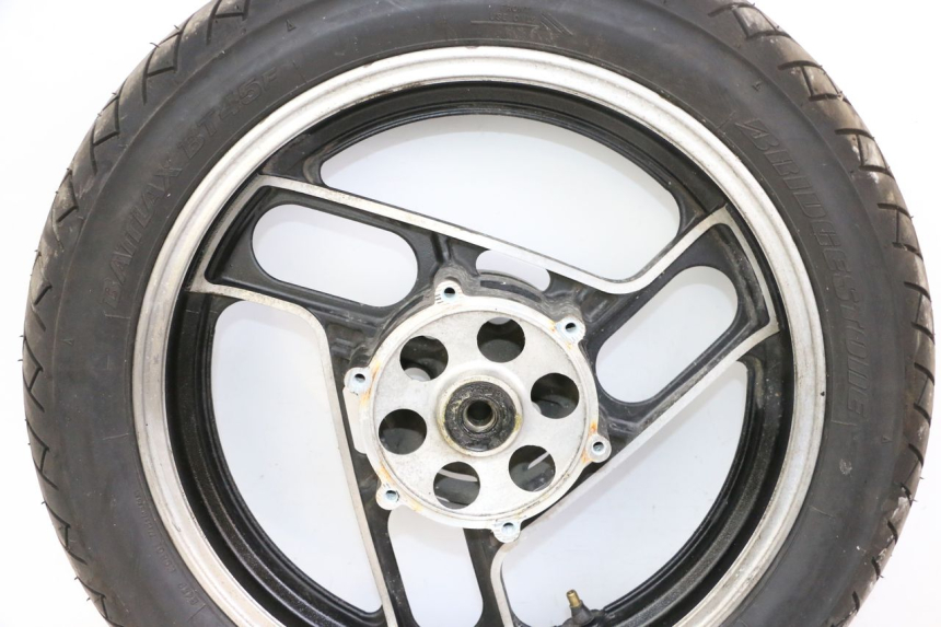 photo de CERCHIO ANTERIORE E PNEUMATICO YAMAHA FJ 36Y 1100 (1984 - 1985)