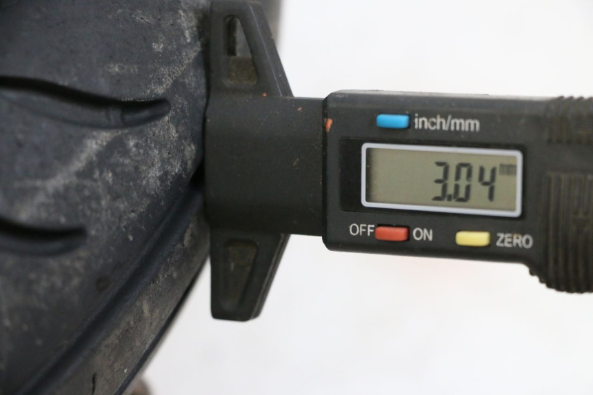 photo de CERCHIO ANTERIORE E PNEUMATICO MBK FLAME X 125 (2007 - 2016) - Dettaglio del componente