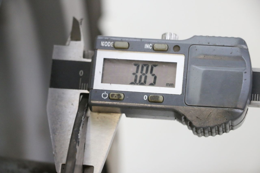 photo de CERCHIO ANTERIORE E PNEUMATICO PIAGGIO FLY 2T 50 (2004 - 2017)