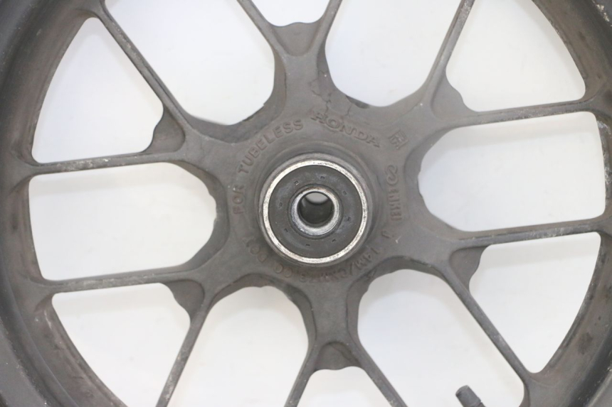 photo de CERCHIO ANTERIORE E PNEUMATICO HONDA FORZA ABS 300 (2013 - 2019)