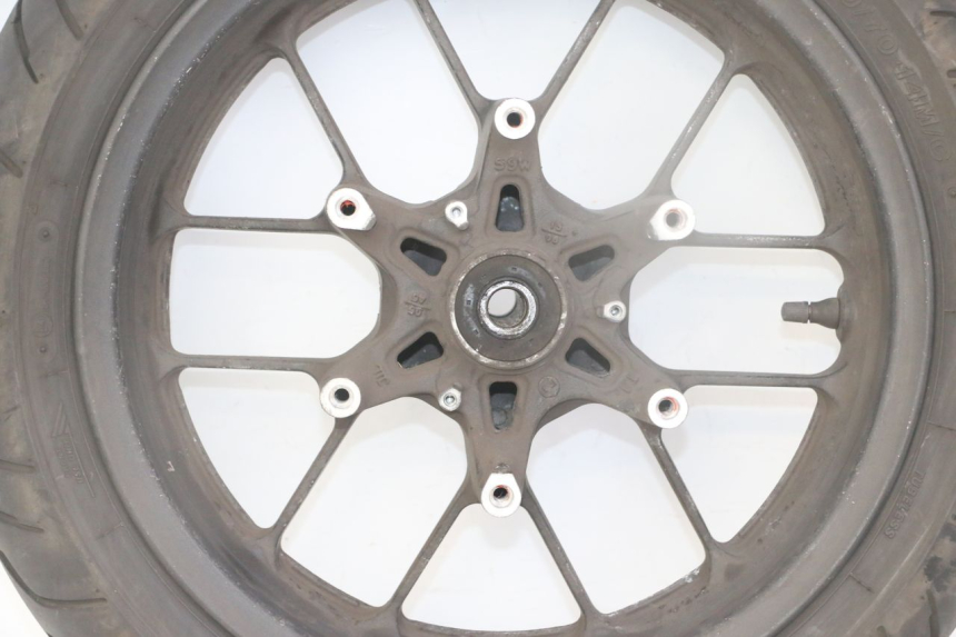 photo de CERCHIO ANTERIORE E PNEUMATICO HONDA FORZA ABS 300 (2013 - 2019)