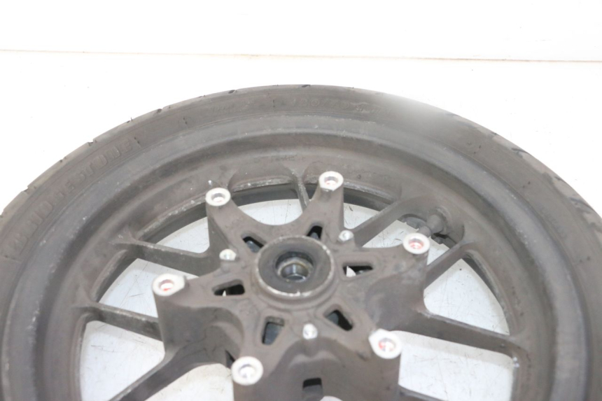 photo de CERCHIO ANTERIORE E PNEUMATICO HONDA FORZA ABS 300 (2013 - 2019)
