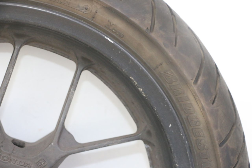 photo de CERCHIO ANTERIORE E PNEUMATICO HONDA FORZA ABS 300 (2013 - 2019)