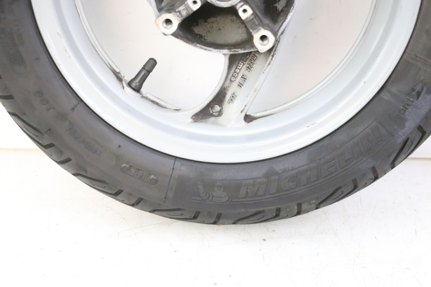 photo de CERCHIO ANTERIORE E PNEUMATICO HONDA FES S-WING SWING ABS 125 (2007 - 2015)