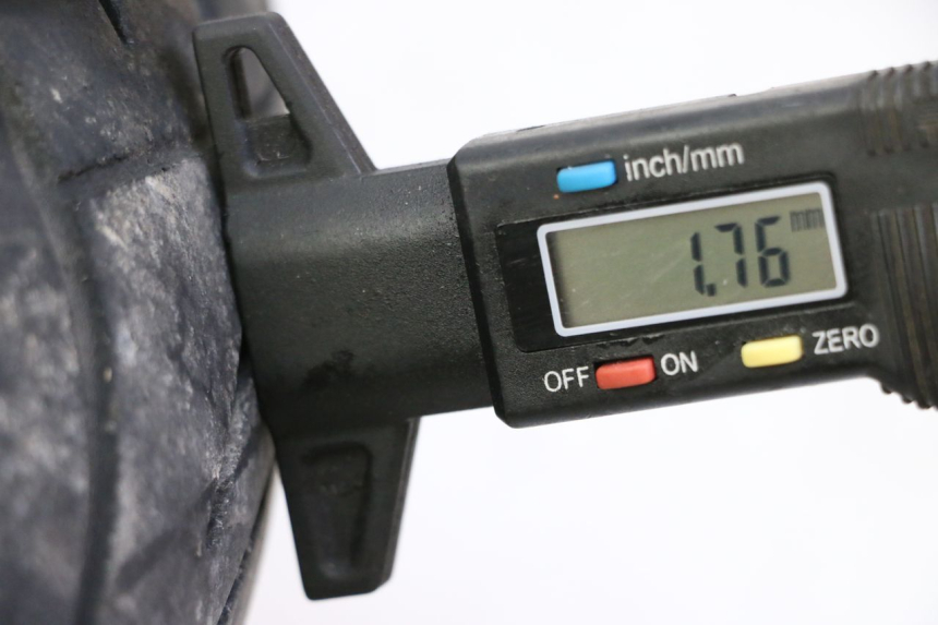photo de CERCHIO ANTERIORE E PNEUMATICO SYM JOYMAX 125 (2010 - 2017)
