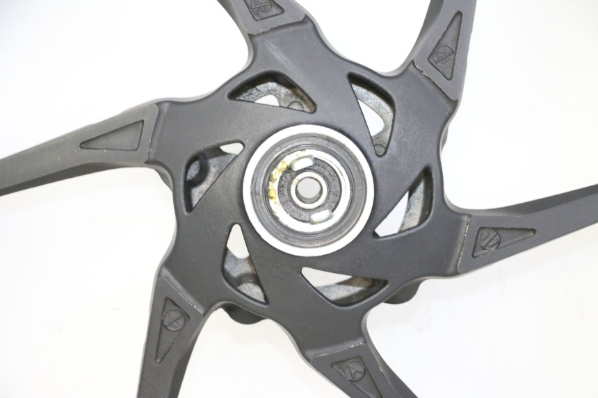 photo de CERCHIO ANTERIORE E PNEUMATICO KIDEN KD125-G 125 (2018 - 2022)