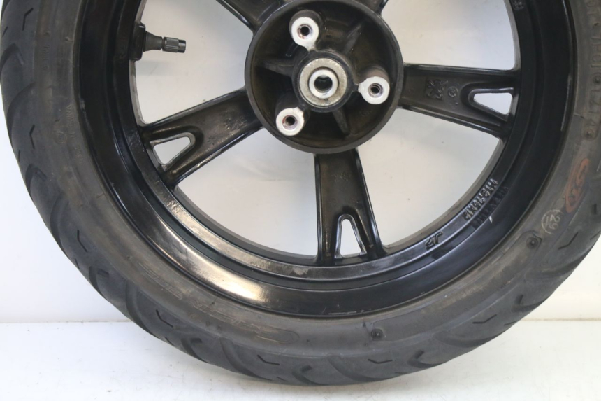 photo de CERCHIO ANTERIORE E PNEUMATICO PEUGEOT KISBEE 2T 50 (2010 - 2017)
